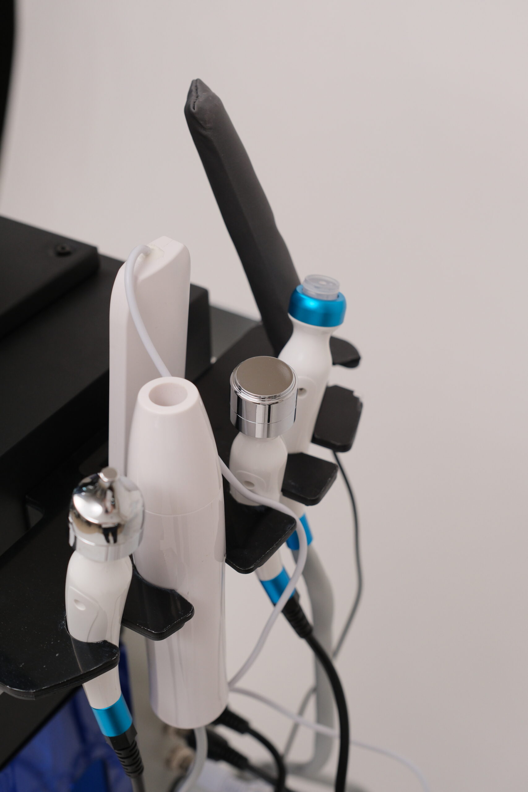 18IN1 HYDRAFACIAL SAĞ YKN